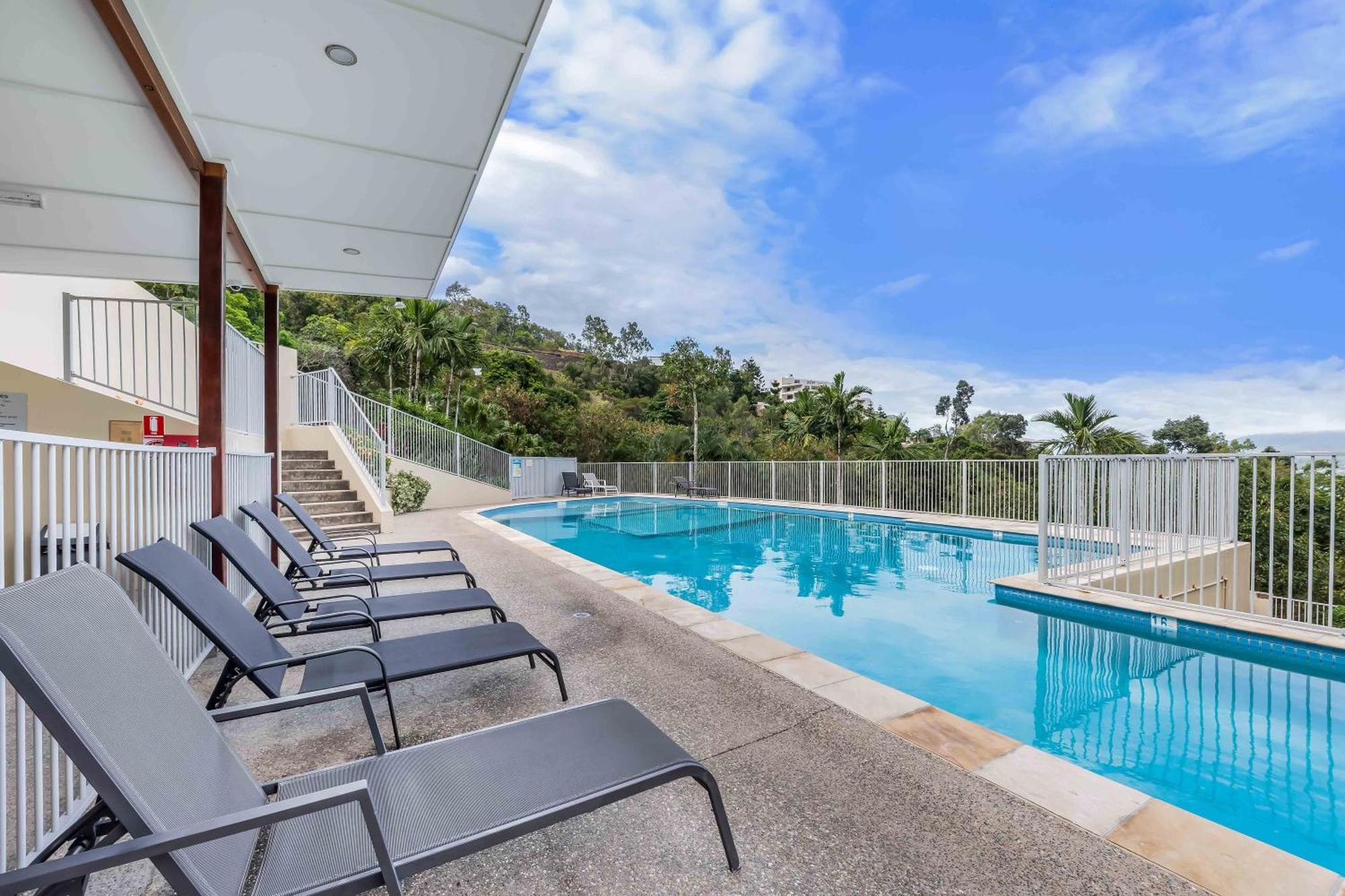 Airlie Summit Apartments Airlie Beach Eksteriør bilde